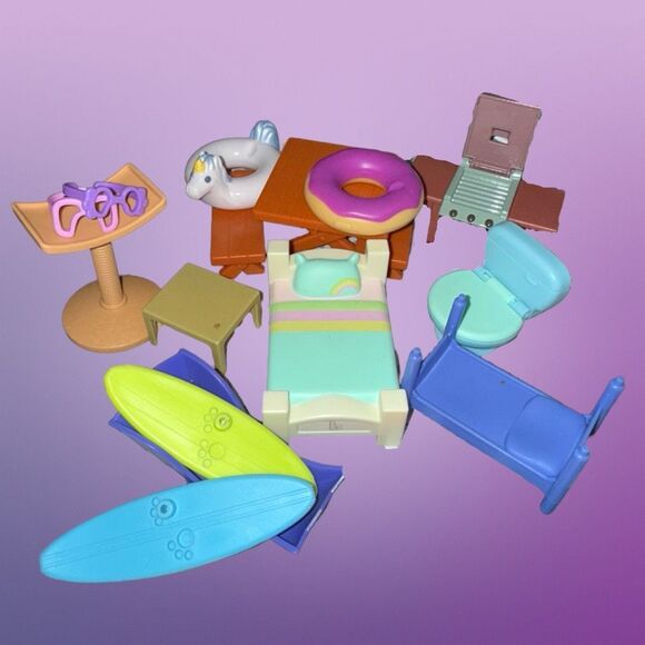 BLUEY Heeler Jeep - Cabana Pool - 3 in 1 Airplane Resort Figures Accessories - Picture 5 of 15